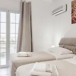 Aspasia Apartment *